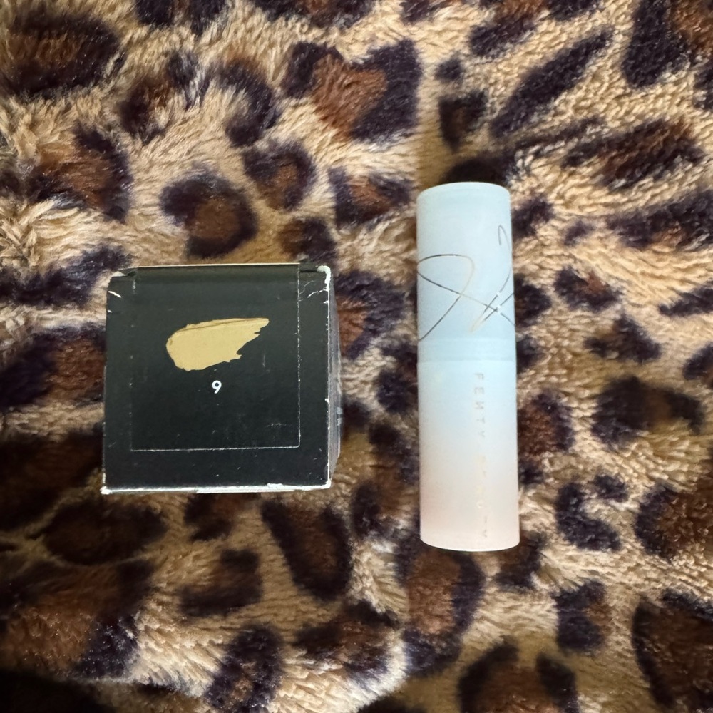 FENTY EAZE DROP BLUR + SMOOTH TINT STICK / SHADE 9